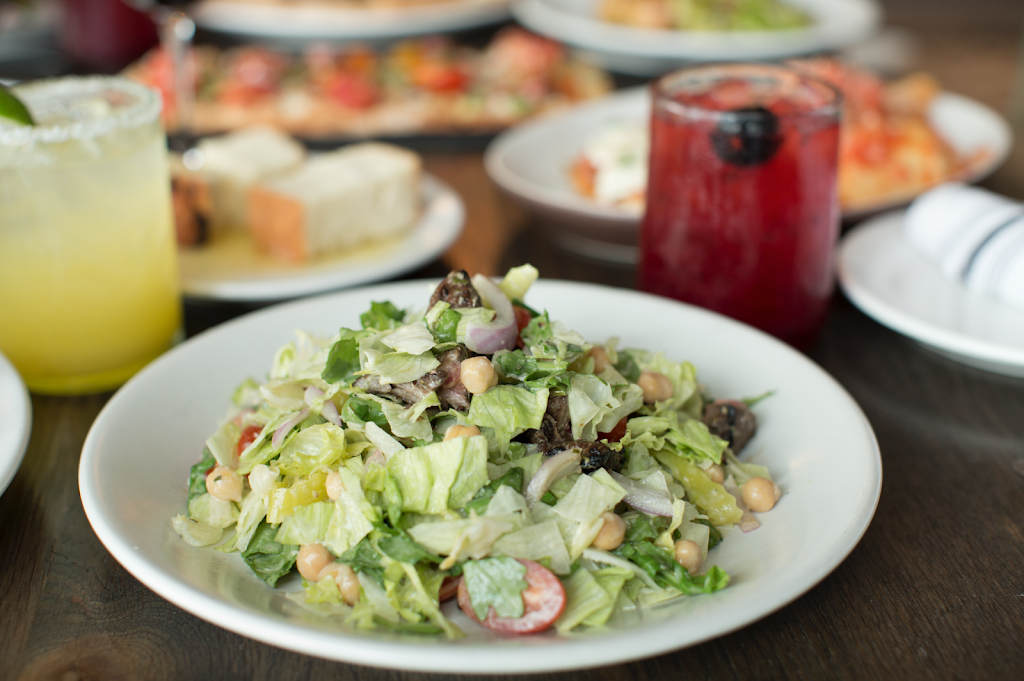 Not Your Average Joes | restaurant | 210 Andover St Unit P127, Peabody, MA 01960, USA | 9788395637 OR +1 978-839-5637