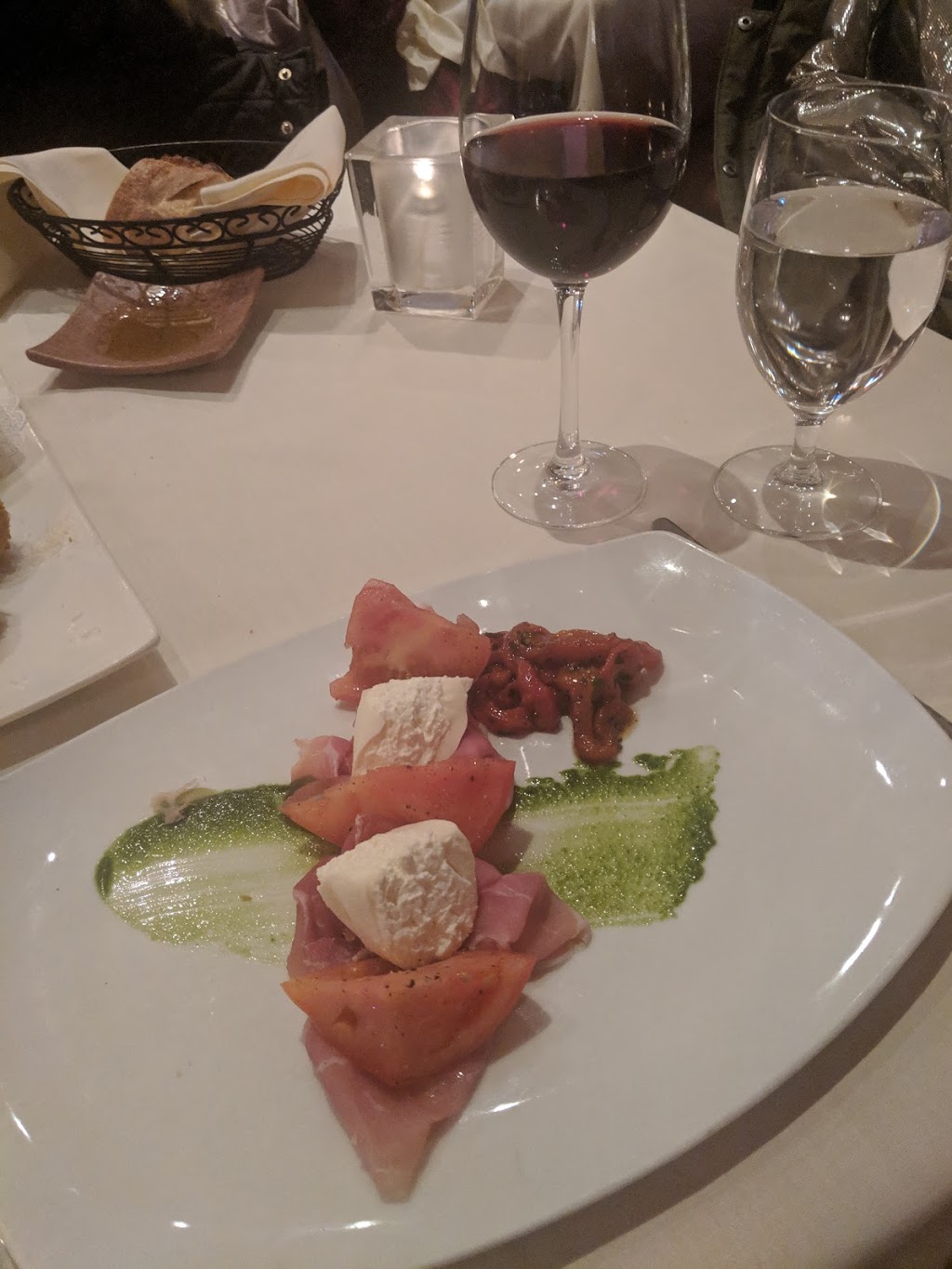 Paradiso Restaurant | restaurant | 1627 E Passyunk Ave, Philadelphia, PA 19148, USA | 2152712066 OR +1 215-271-2066