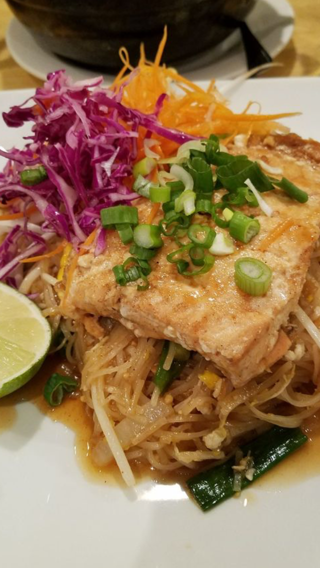 Bodhi Thai Bistro | restaurant | 6211 Roosevelt Rd, Berwyn, IL 60402, USA | 7084849250 OR +1 708-484-9250