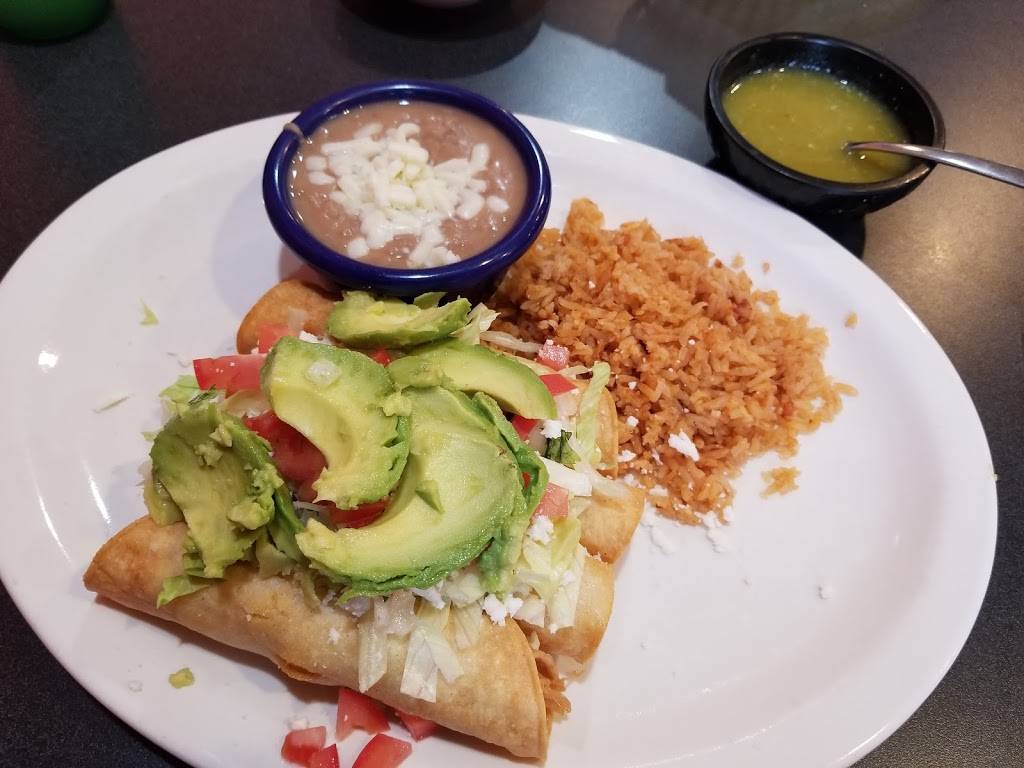 La Placita De Lebanon Mexican | restaurant | 922 Cumberland St, Lebanon, PA 17046, USA | 7172724062 OR +1 717-272-4062