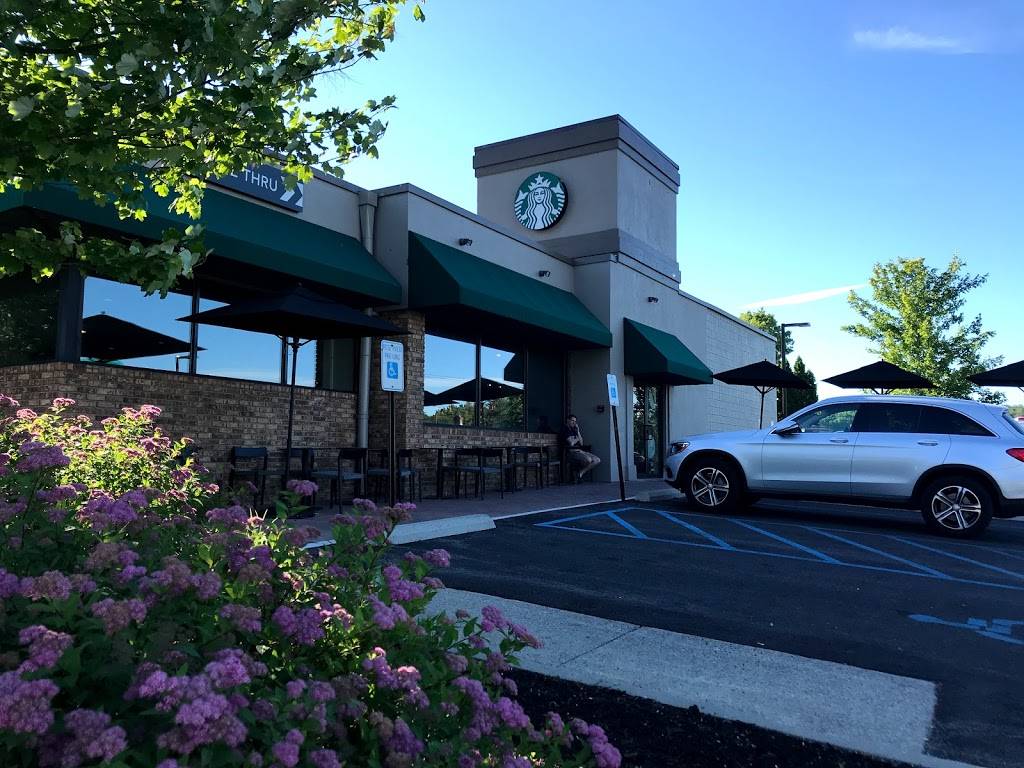 Starbucks | cafe | 607 Aviation Rd, Queensbury, NY 12804, USA | 5187611284 OR +1 518-761-1284