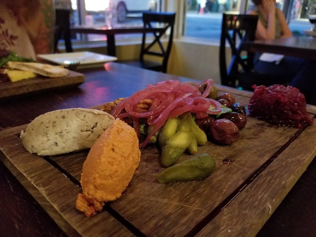 The Blackbird Restaurant | restaurant | 47 Biltmore Ave, Asheville, NC 28801, USA | 8282542502 OR +1 828-254-2502