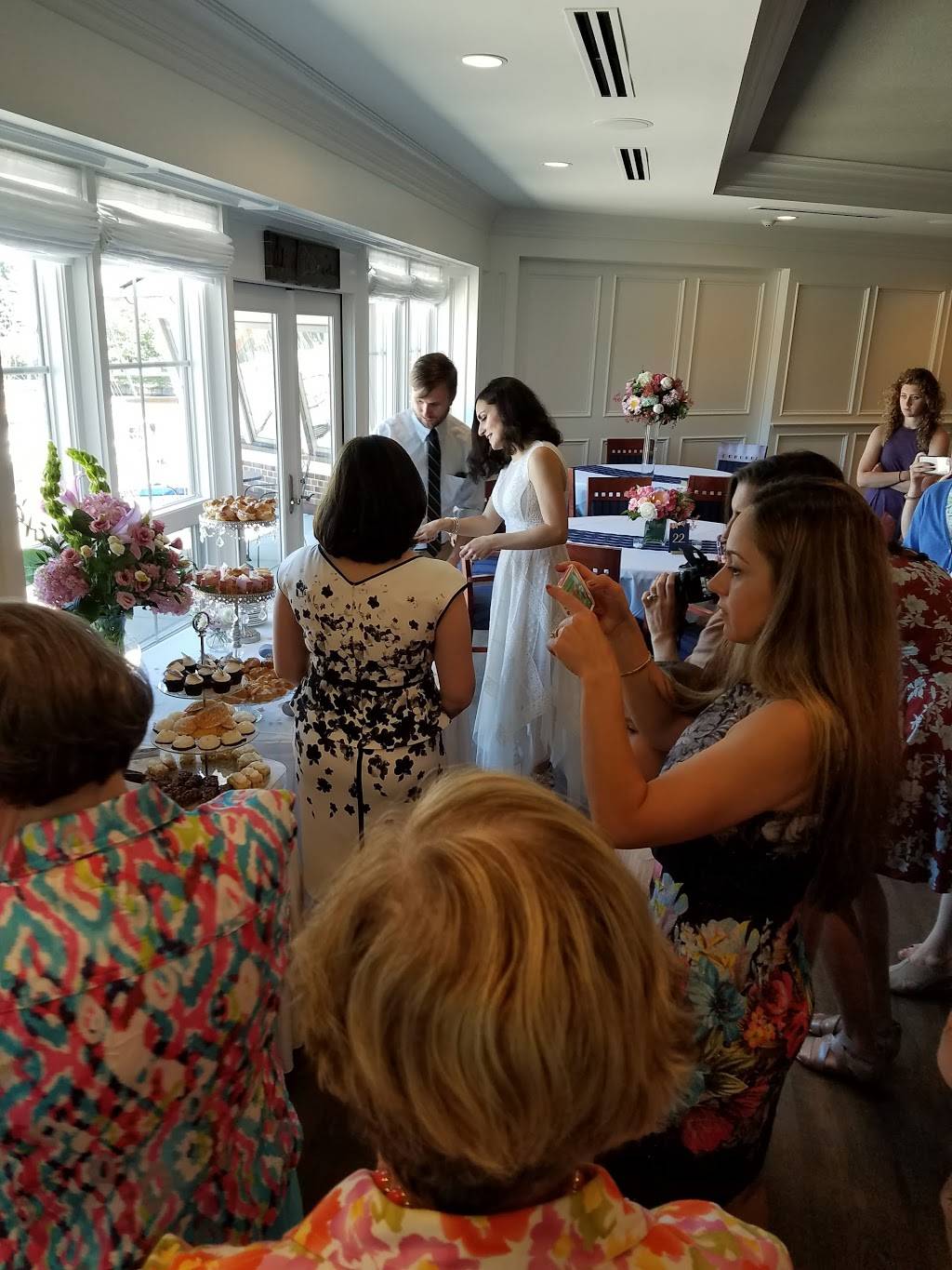 Cleveland Yacht Club | restaurant | 200 Yacht Club Dr, Rocky River, OH 44116, USA | 4403331155 OR +1 440-333-1155