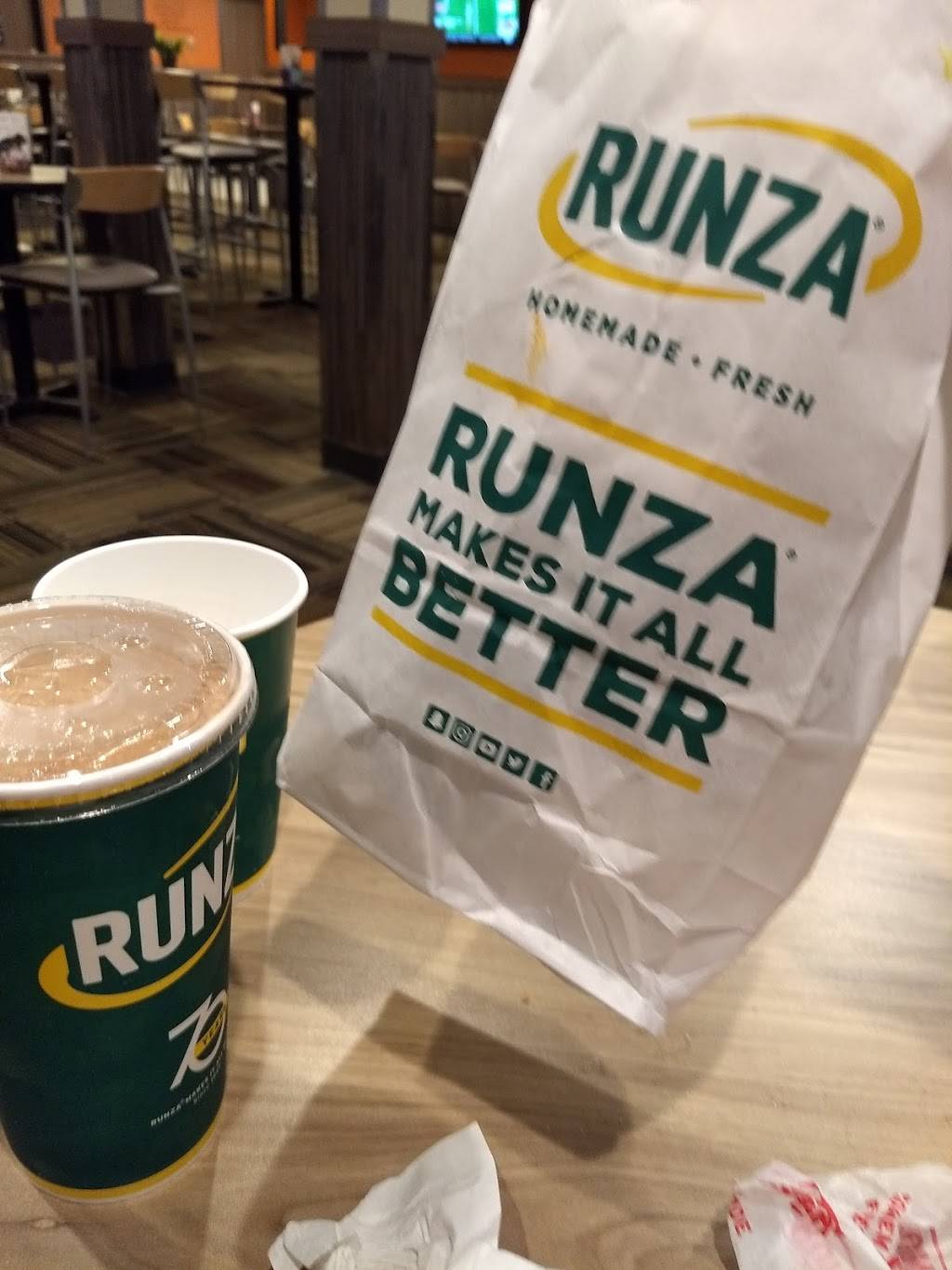 Runza Restaurant | restaurant | 13425 Q St, Omaha, NE 68137, USA | 4028950803 OR +1 402-895-0803