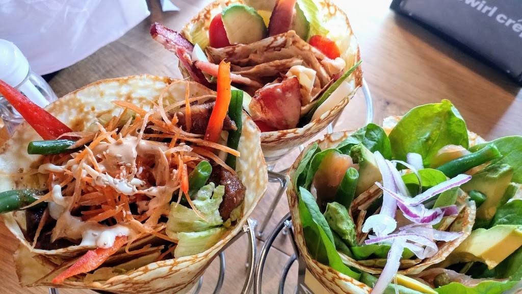 T-Swirl Crepe | restaurant | 36-16 30th Ave, Astoria, NY 11103, USA | 9178326815 OR +1 917-832-6815