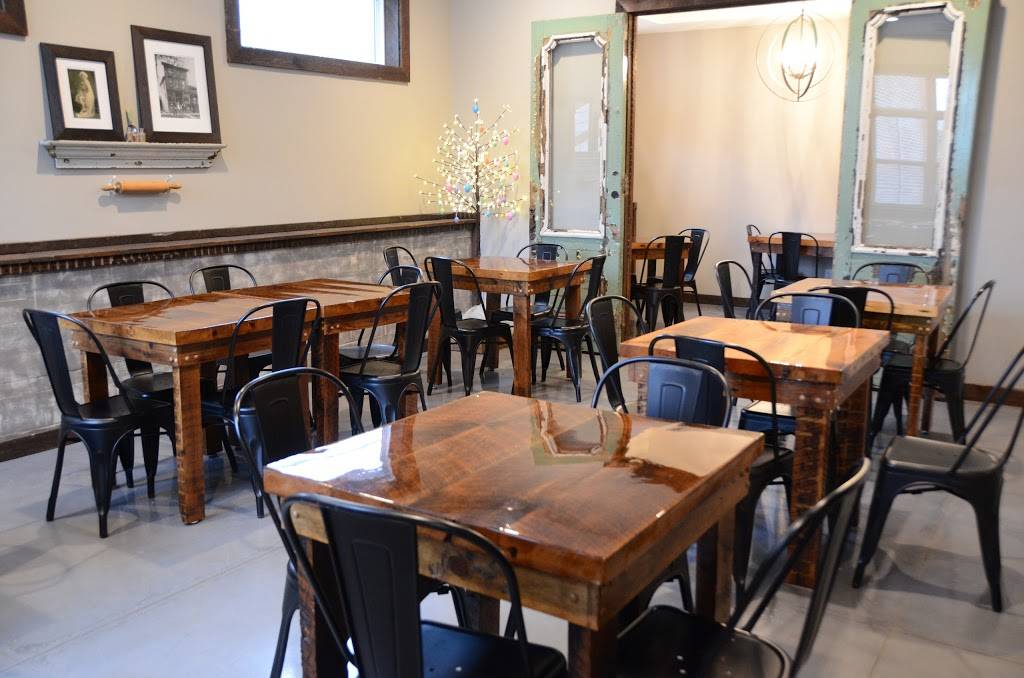 Lus Deli | restaurant | 1010 3rd St SE, Cedar Rapids, IA 52401, USA | 3192002221 OR +1 319-200-2221