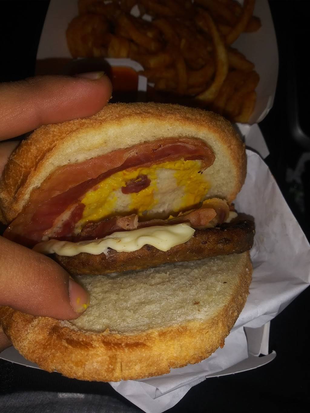 Jack in the Box | restaurant | 6133 E Ben White Blvd, Austin, TX 78741, USA | 5123890490 OR +1 512-389-0490