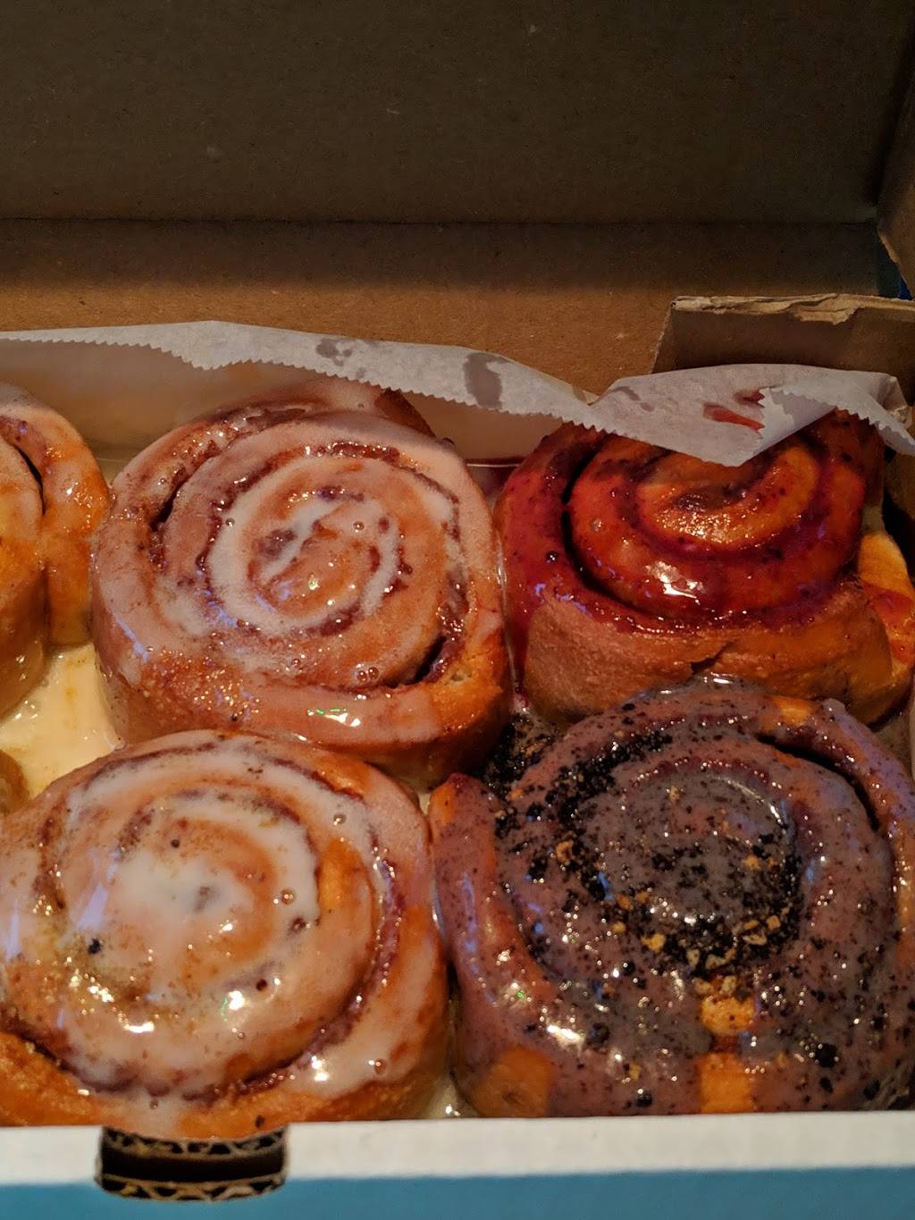 Slim & Husky’s - The Rollout (Take Out Only) | meal takeaway | 1006 Buchanan St, Nashville, TN 37208, USA | 6157502817 OR +1 615-750-2817