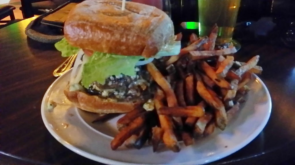 The Blue Room Bar | restaurant | 8145 SE 82nd Ave, Portland, OR 97266, USA | 5034219815 OR +1 503-421-9815