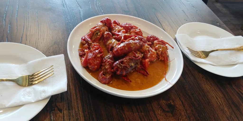 Peking Cajun Seafood | restaurant | 10215 W Grand Ave, Franklin Park, IL 60131, USA | 8472880760 OR +1 847-288-0760