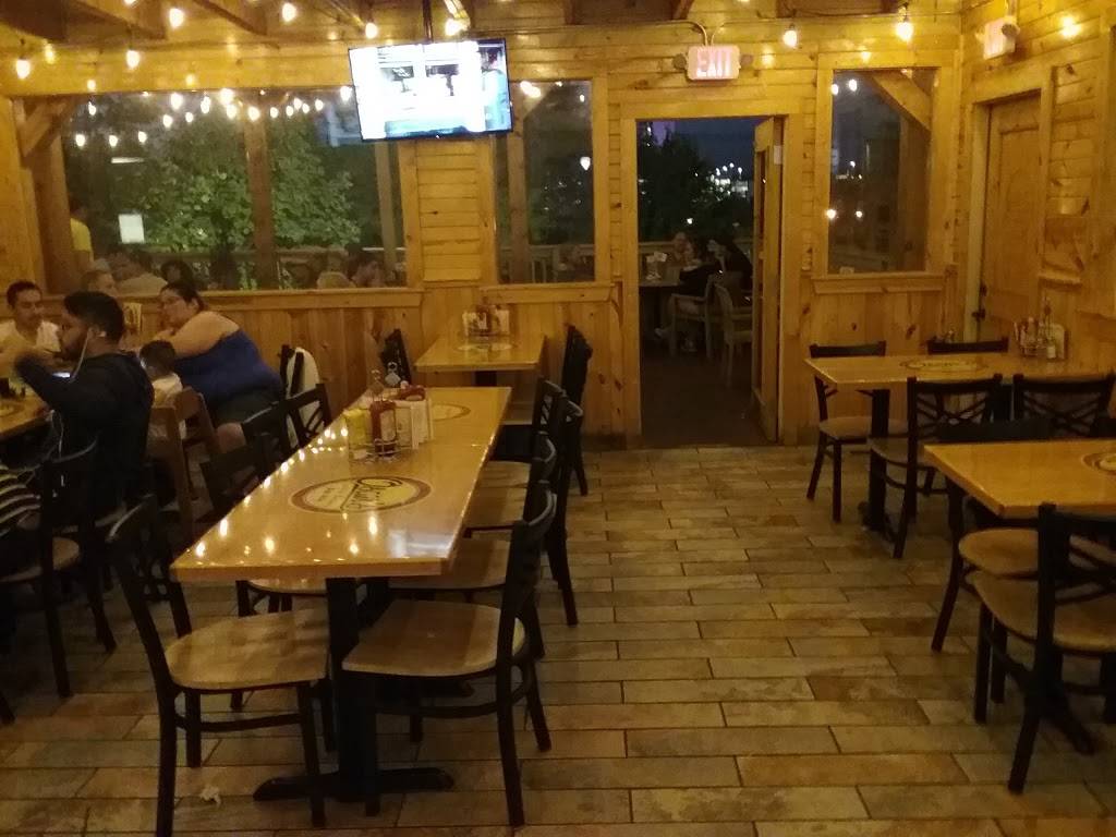 Oscars Pub & Grill | restaurant | 1712 W Pierce St, Milwaukee, WI 53204, USA | 4148101820 OR +1 414-810-1820