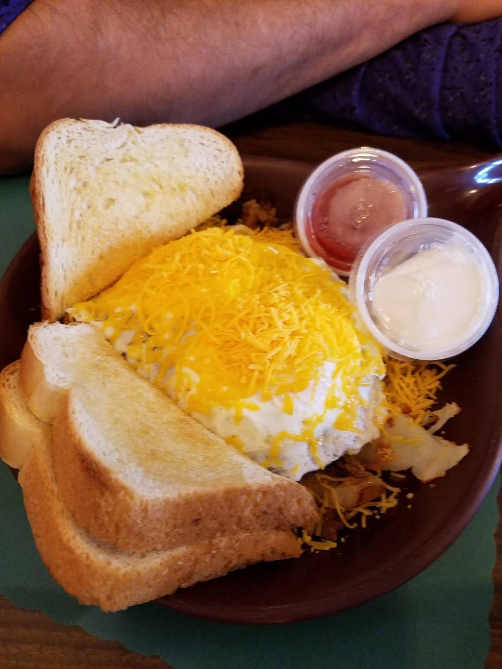 Lakewood Cafe | restaurant | 5158 N South Main St, Winter, WI 54896, USA | 7152665015 OR +1 715-266-5015