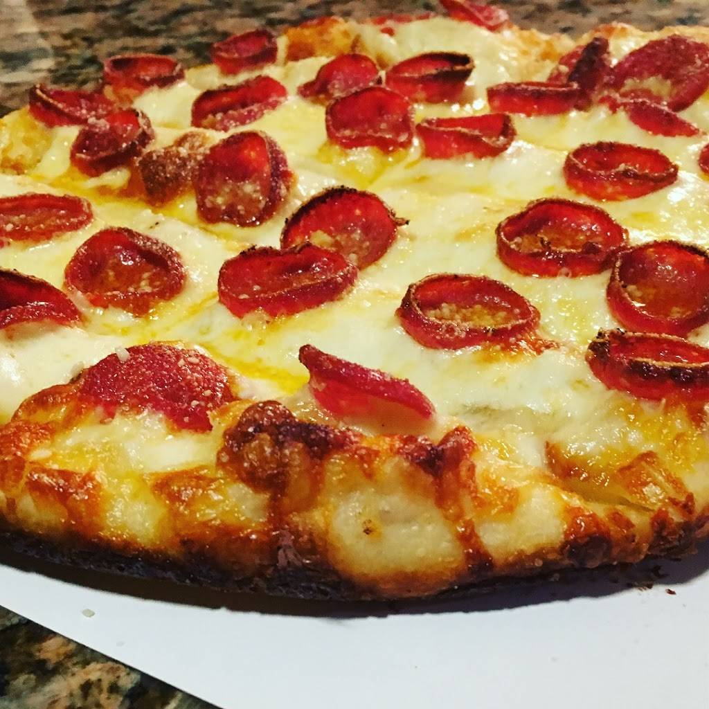 Barbs Pasties & Pizza | restaurant | 610 S Main St, Clawson, MI 48017, USA | 2484355250 OR +1 248-435-5250