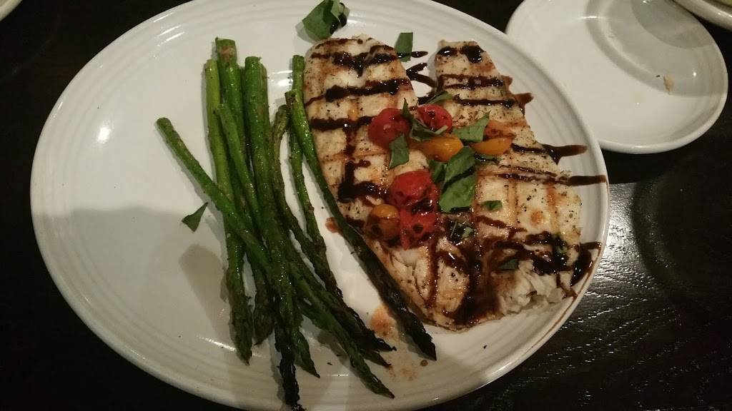 Carrabbas Italian Grill | restaurant | 617 S Hurstbourne Pkwy, Louisville, KY 40222, USA | 5024122218 OR +1 502-412-2218