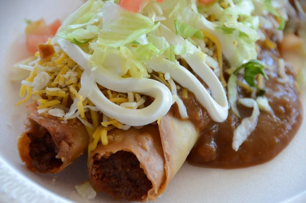 El Taco Casa | restaurant | 2415 Mt Pleasant St, Burlington, IA 52601, USA | 3197548459 OR +1 319-754-8459