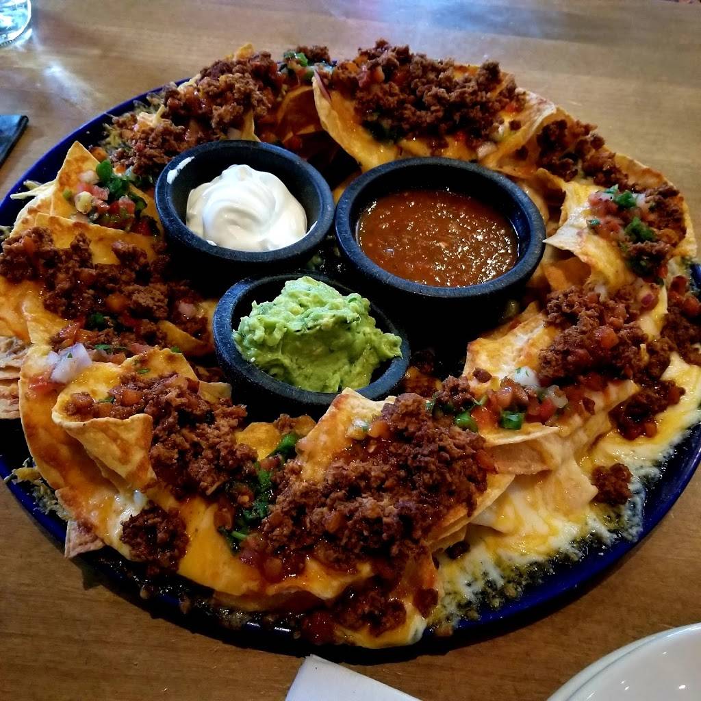 Moxies | restaurant | 100 Crescent Ct, Dallas, TX 75201, USA | 4696870050 OR +1 469-687-0050