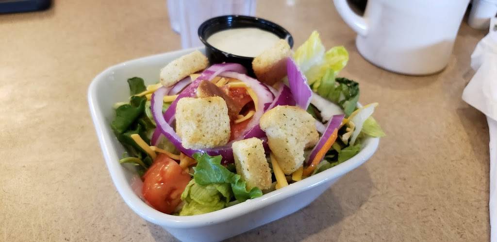 Perkins Restaurant & Bakery | restaurant | 811 S Frontage Rd, Wisconsin Dells, WI 53965, USA | 6082546424 OR +1 608-254-6424