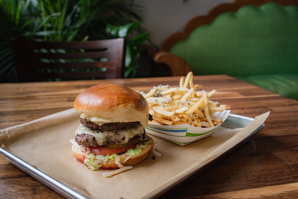 Willys Original Burgers | restaurant | 4721 S Orange Ave Suite B, Orlando, FL 32806, USA | 4073175157 OR +1 407-317-5157