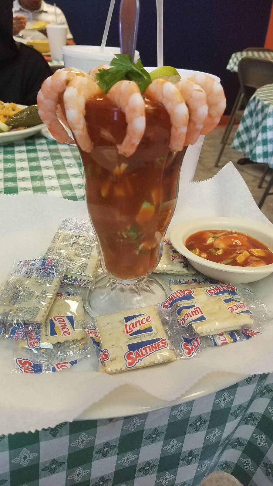 Vickys Restaurant | restaurant | 3201 E Jefferson St, Grand Prairie, TX 75051, USA | 9722370244 OR +1 972-237-0244