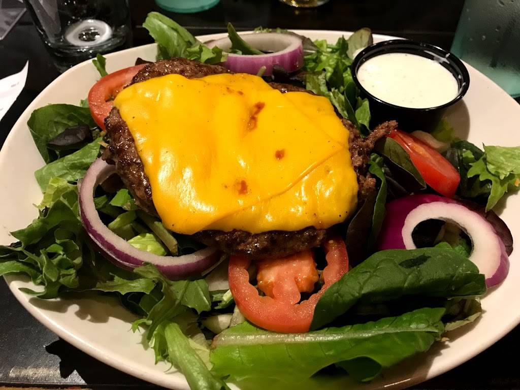 Steelhouse Tavern | restaurant | 1129 E Long Lake Rd, Troy, MI 48085, USA | 2488172980 OR +1 248-817-2980