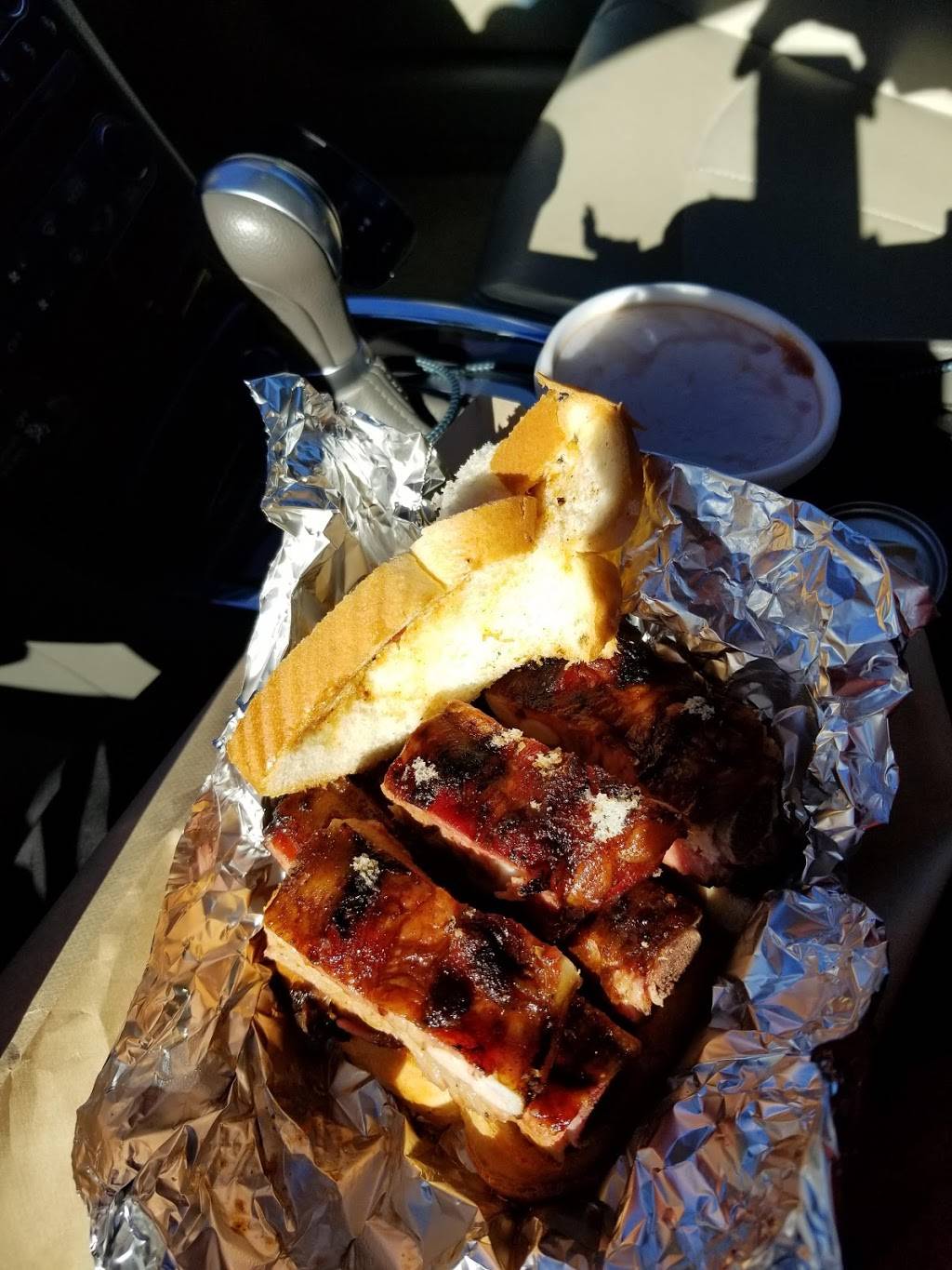 Meshacks Bar-B-Que | restaurant | 240 E Avenue B, Garland, TX 75040, USA | 2142274748 OR +1 214-227-4748