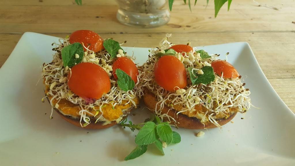 Natural Living Food Co-op and Cafe | cafe | 219 N Michigan Ave, League City, TX 77573, USA | 8326322937 OR +1 832-632-2937