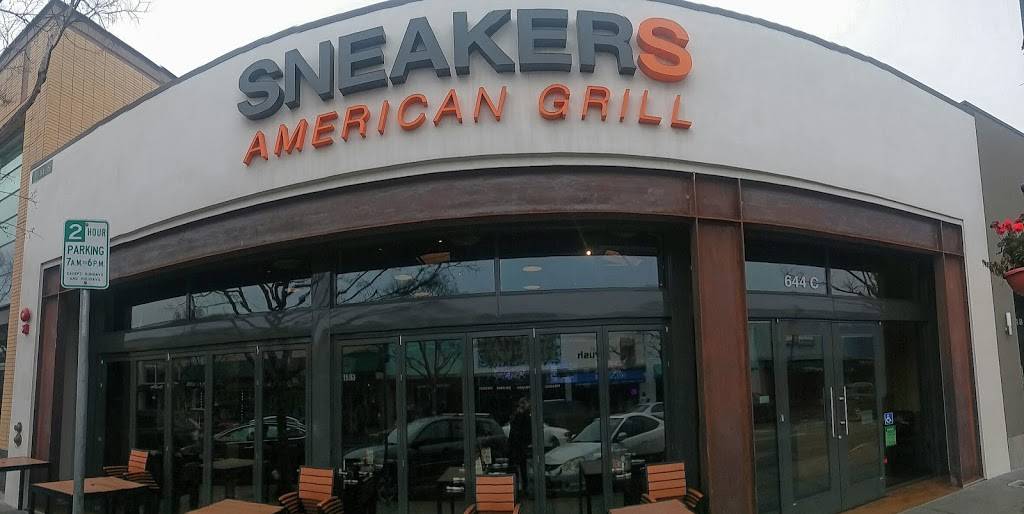 Sneakers American Grill | restaurant | 650 Laurel St, San Carlos, CA 94070, USA | 6508020177 OR +1 650-802-0177