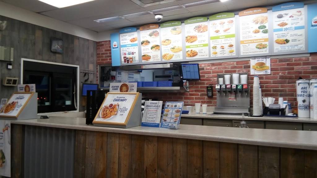 Captain Ds | restaurant | 1960 Troy Rd, Edwardsville, IL 62025, USA | 6186921611 OR +1 618-692-1611