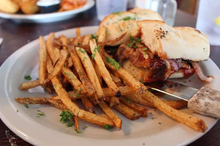 Marine City Fish Company | restaurant | 240 S Water St, Marine City, MI 48039, USA | 8107655477 OR +1 810-765-5477