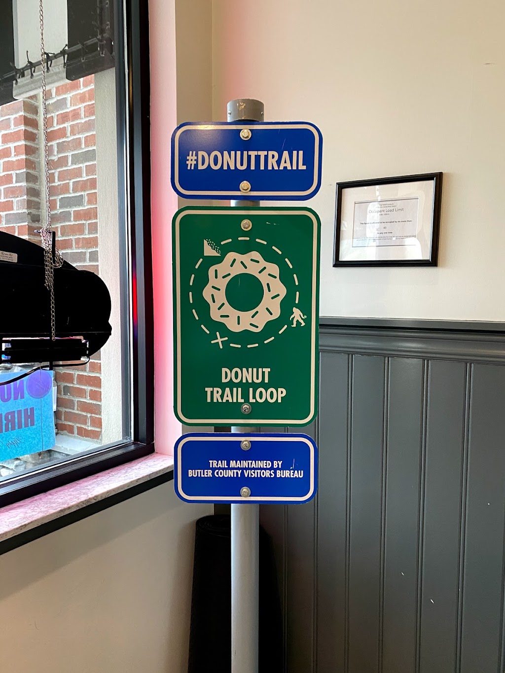 Holtmans Donuts | bakery | 9558 Civic Centre Blvd, West Chester Township, OH 45069, USA | 5137551261 OR +1 513-755-1261