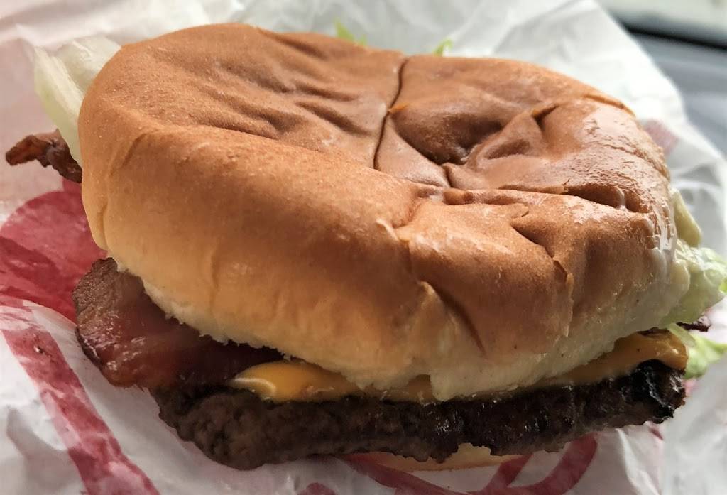 Wendys | restaurant | 1320 Ten Rod Rd, North Kingstown, RI 02852, USA | 4016676144 OR +1 401-667-6144