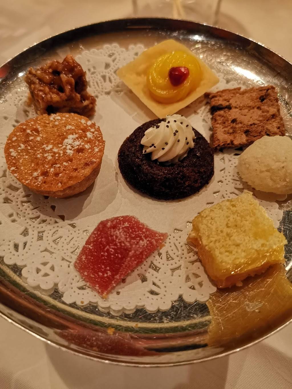 Gary Danko | restaurant | 800 North Point St, San Francisco, CA 94109, USA | 4157492060 OR +1 415-749-2060