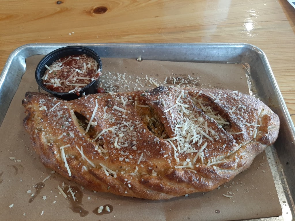 Rotolos Craft & Crust | restaurant | 112 Versailles Blvd Ste A, Alexandria, LA 71303, USA | 3184272550 OR +1 318-427-2550