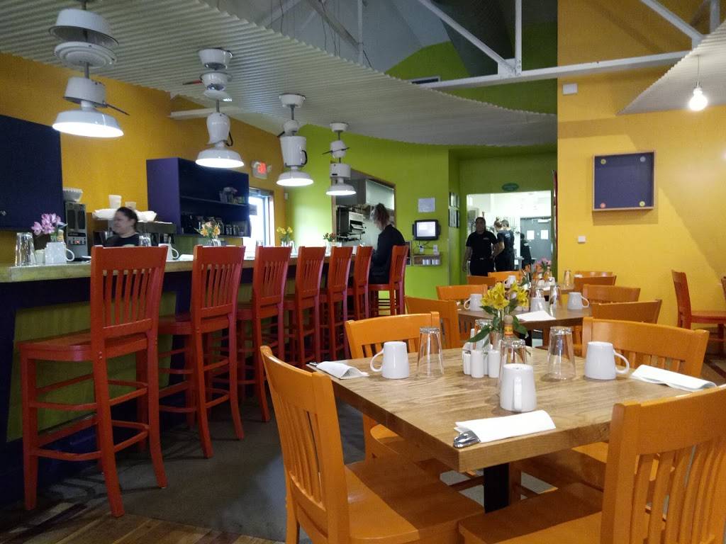 Simple Cafe Milwaukee | restaurant | 2124 N Farwell Ave, Milwaukee, WI 53202, USA | 4142712124 OR +1 414-271-2124