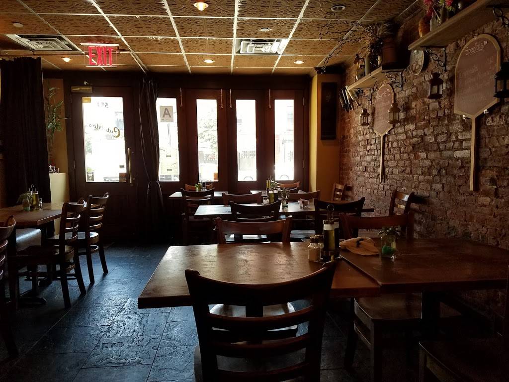 Cataldos | restaurant | 554 Vanderbilt Ave #1, Brooklyn, NY 11238, USA | 7188576700 OR +1 718-857-6700