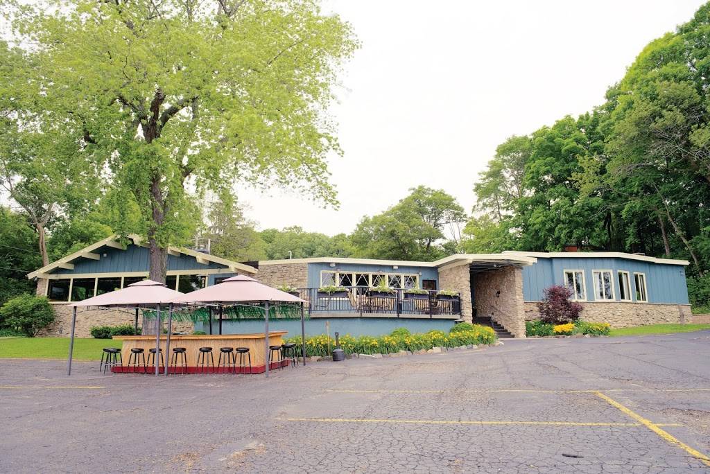 Muellers Linden Inn | restaurant | 4919 Wisconsin #144, Hartford, WI 53027, USA | 2622971660 OR +1 262-297-1660