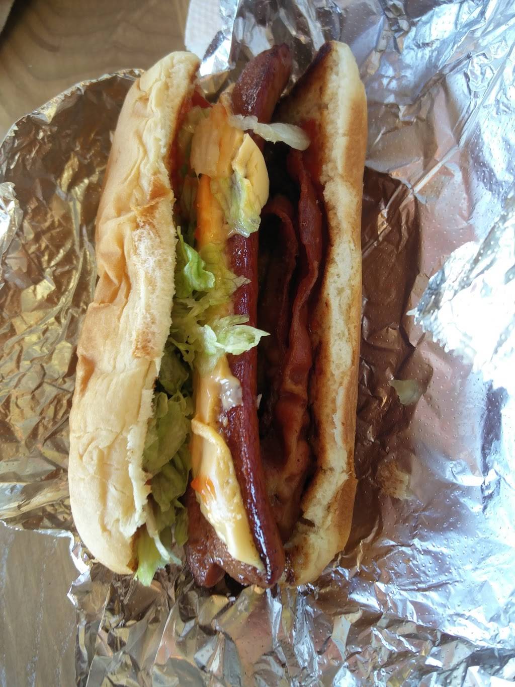 Five Guys | meal takeaway | 6477 N Sheridan Rd, Chicago, IL 60626, USA | 7732629810 OR +1 773-262-9810