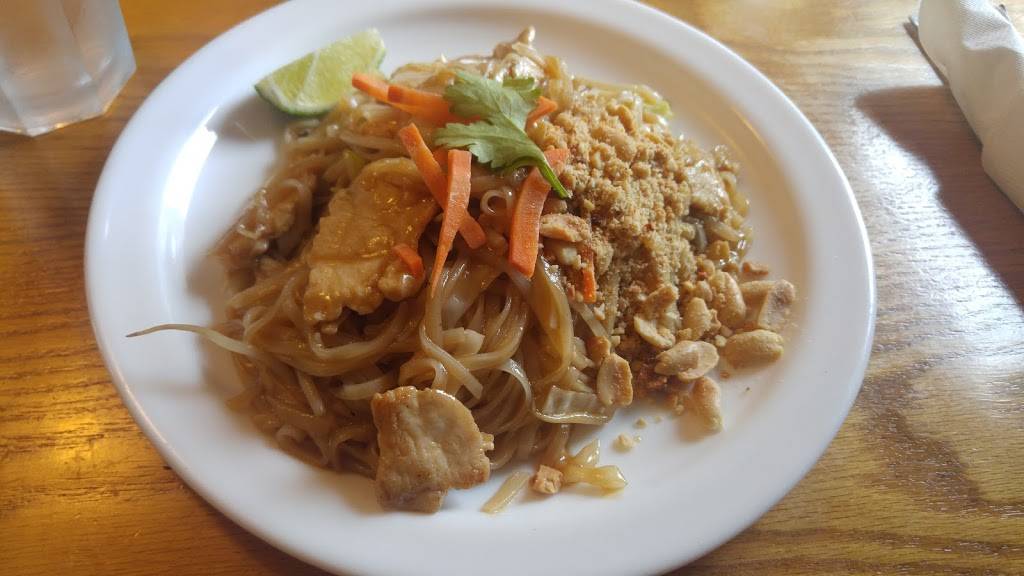 Orchid Thai Bistro | restaurant | 12 May St, Fenelon Falls, ON K0M 1N0, Canada | 7058873333 OR +1 705-887-3333