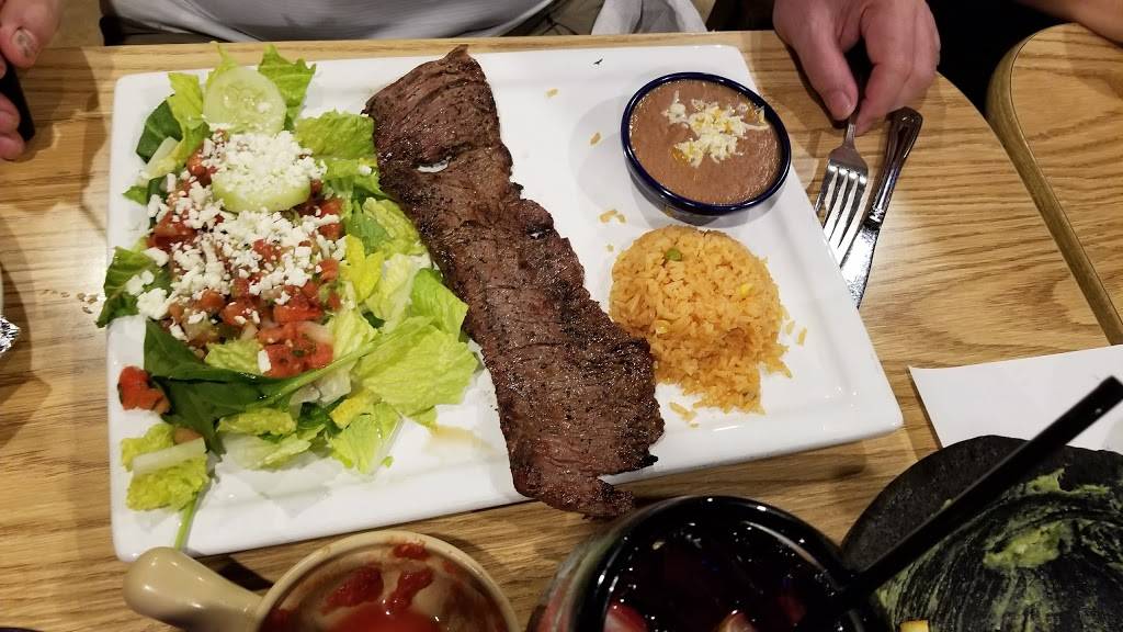 Poblano Mexican Grill & Bar | restaurant | 2451 McMullen Booth Rd, Clearwater, FL 33759, USA | 7277967080 OR +1 727-796-7080