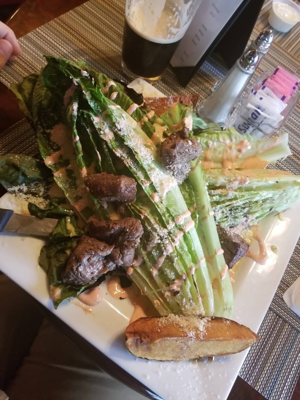 Chanceys Pub | restaurant | 6049 Main St, East Petersburg, PA 17520, USA | 7175815407 OR +1 717-581-5407