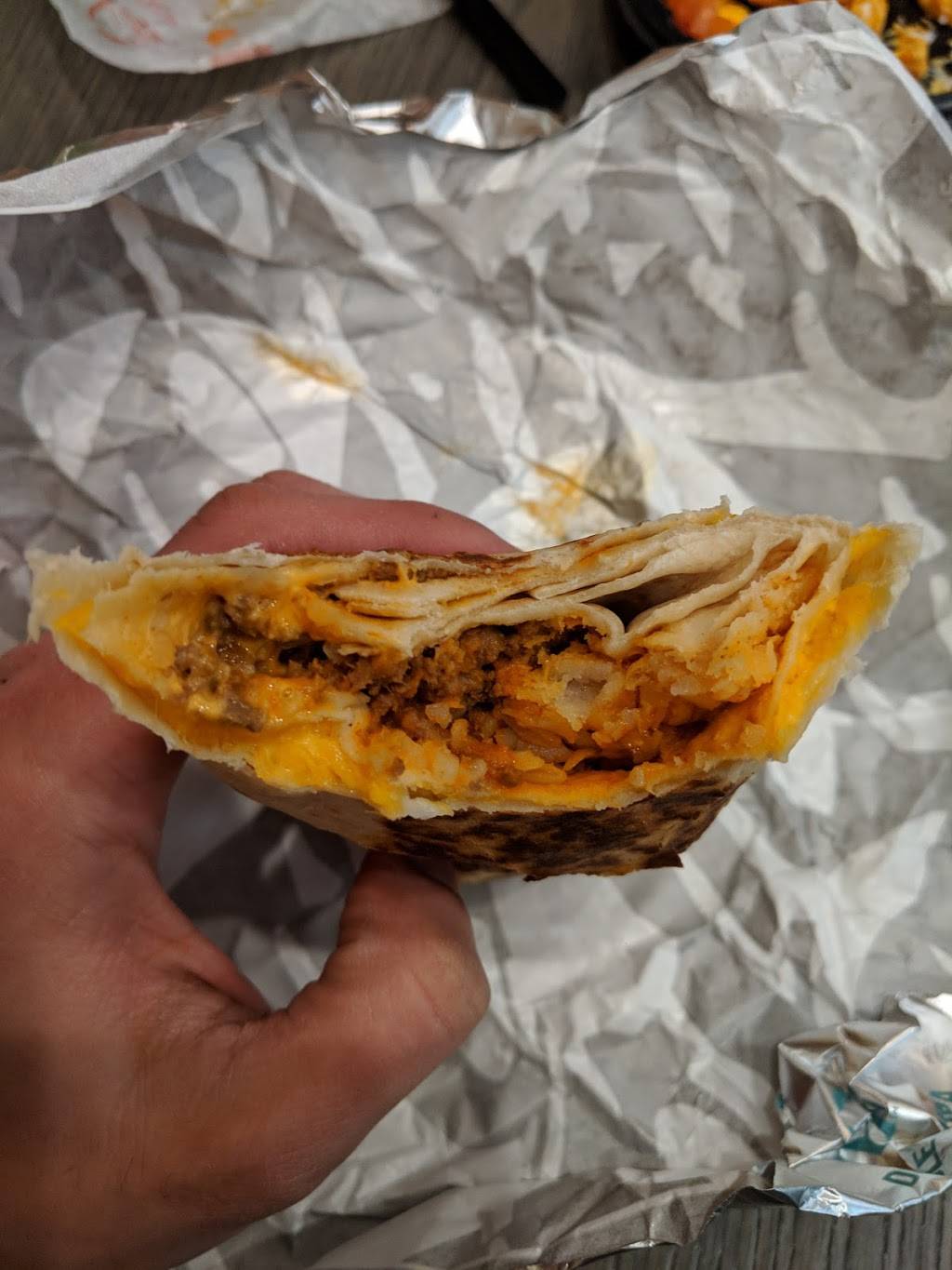 Taco Bell | meal takeaway | 2432 N Milwaukee Ave, Chicago, IL 60647, USA | 7736977809 OR +1 773-697-7809