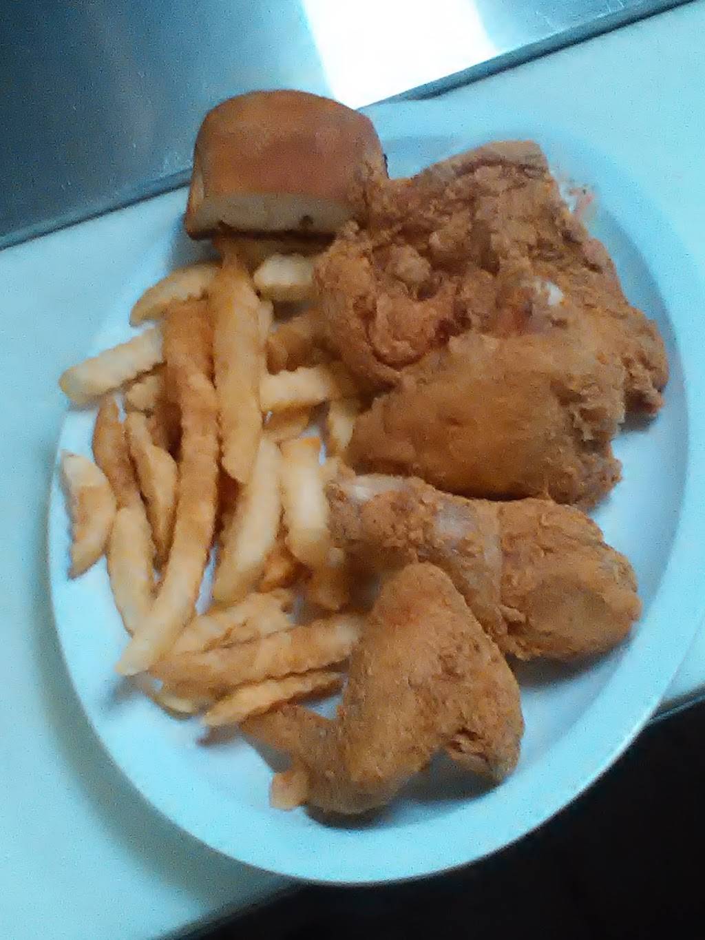 Graingers Pub & Grill | restaurant | 3400 W Loomis Rd, Milwaukee, WI 53221, USA | 4142829917 OR +1 414-282-9917