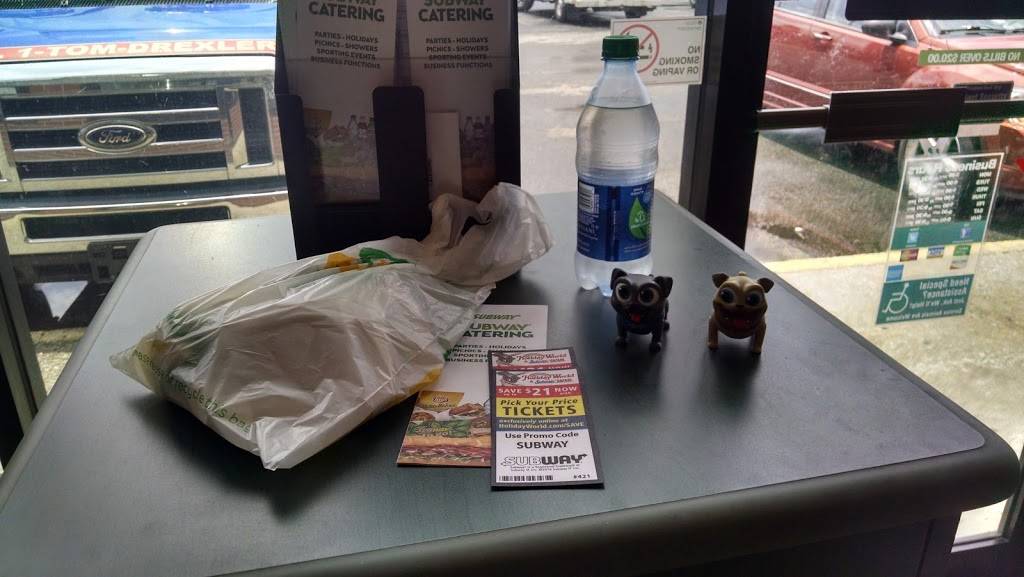 Subway | restaurant | 3939 Taylorsville Rd, Louisville, KY 40220, USA | 5024594448 OR +1 502-459-4448