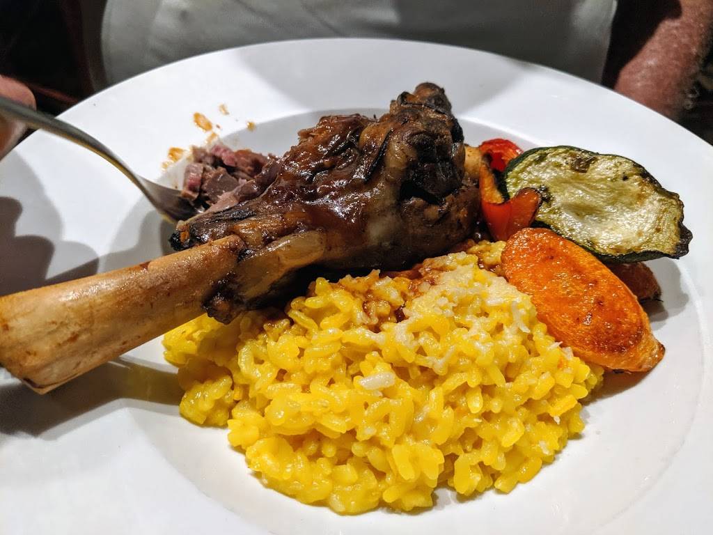 Ennios Pasta House | restaurant | 655 Fairway Rd S, Kitchener, ON N2C 1X4, Canada | 5195769552 OR +1 519-576-9552