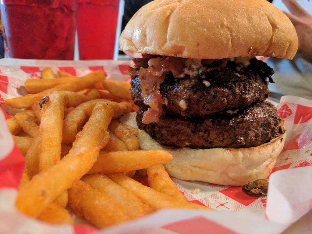 Fire House Tavern | restaurant | 38 S Vernon St, Sunbury, OH 43074, USA | 7409652207 OR +1 740-965-2207