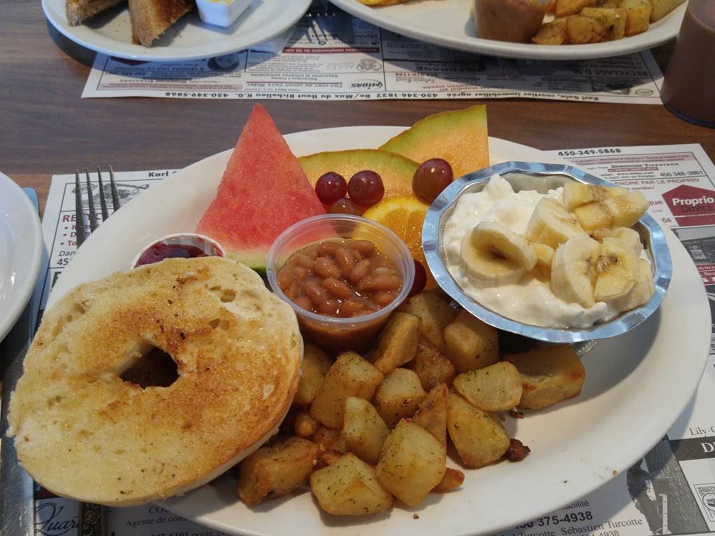 Restaurant Nic & Pic | restaurant | 136 Rue Larocque, Saint-Jean-sur-Richelieu, QC J3B 2X2, Canada | 4503478116 OR +1 450-347-8116