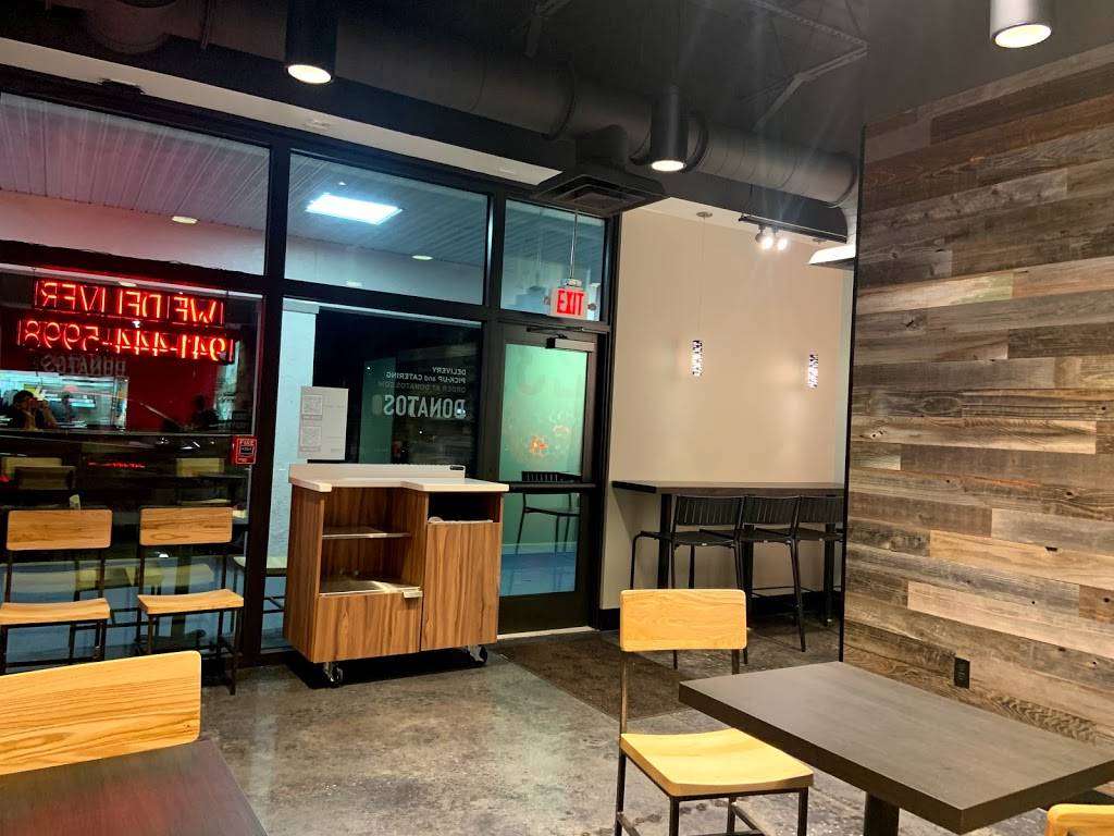 Donatos Pizza | restaurant | 2881 Clark Rd, Sarasota, FL 34231, USA | 9414445998 OR +1 941-444-5998