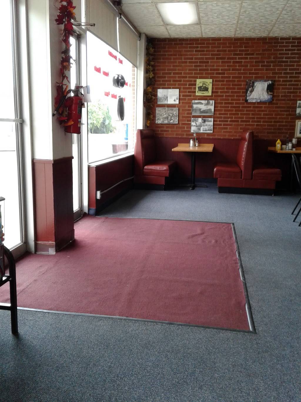 Broadway Cafe | restaurant | 203 N Broadway St, Trotwood, OH 45426, USA | 9378376555 OR +1 937-837-6555