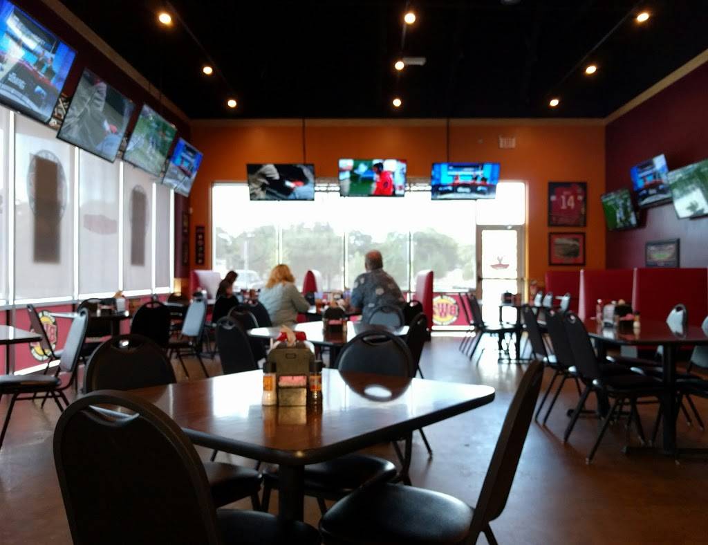 BreWingZ Restaurant and Bar | restaurant | 1126 Silber Rd, Houston, TX 77024, USA | 7136819464 OR +1 713-681-9464