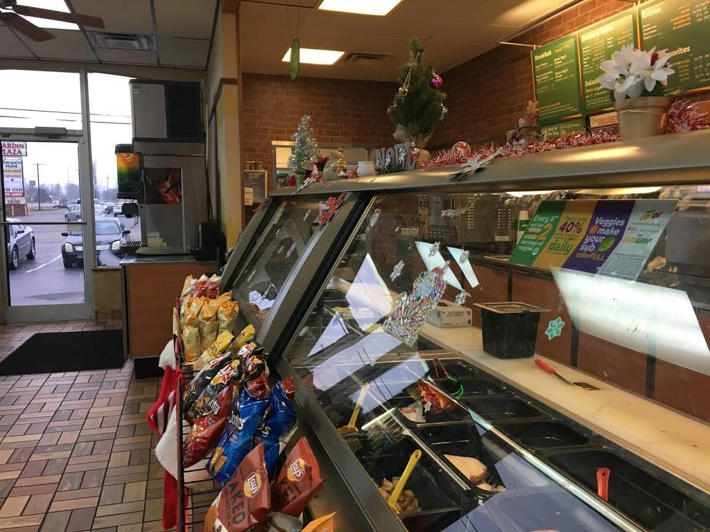 Subway | restaurant | 928 N Mulberry St, Elizabethtown, KY 42701, USA | 2707377336 OR +1 270-737-7336
